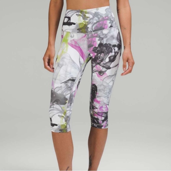 lululemon athletica Pants - Lululemon Throwback Print Align High-rise Crop 17” Size 6
